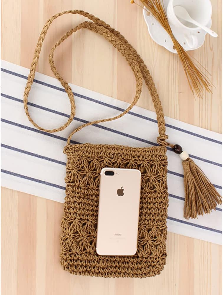 Straw Crossbody Bag Summer Beach Purse Woven Shoulder Bag Fashion Clutch Handbag Womens Tote Bag with Strap Tassels Beige