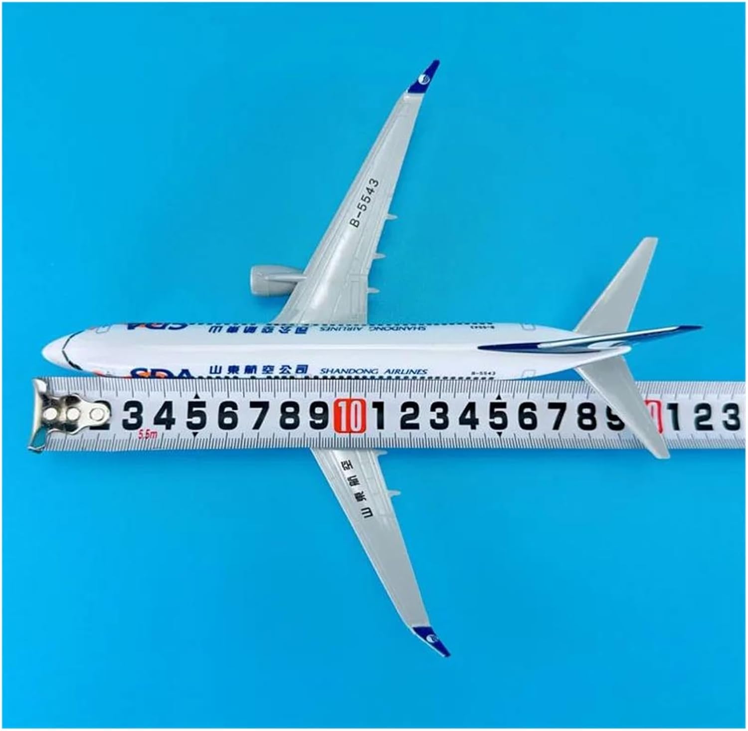 Miniature Scale 1 200 for B737-800 Alloy Die-cast Airplane Model Static Simulation with Wheels Flying Toy Game Kits