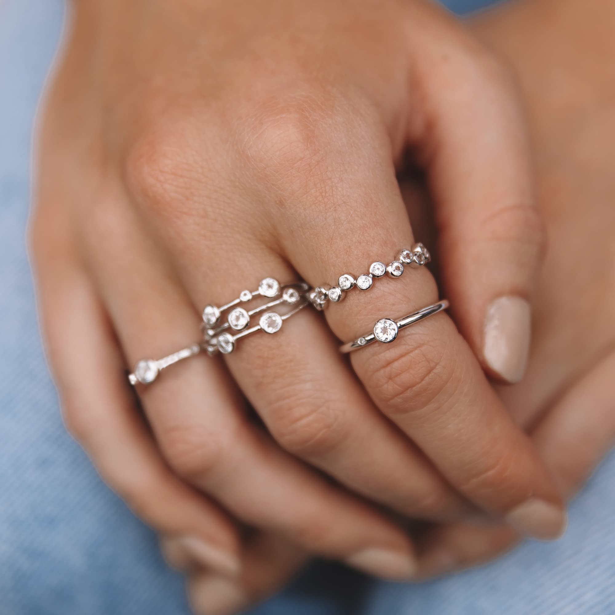 Hot Diamonds DR206 - Anello solitario con topazio bianco