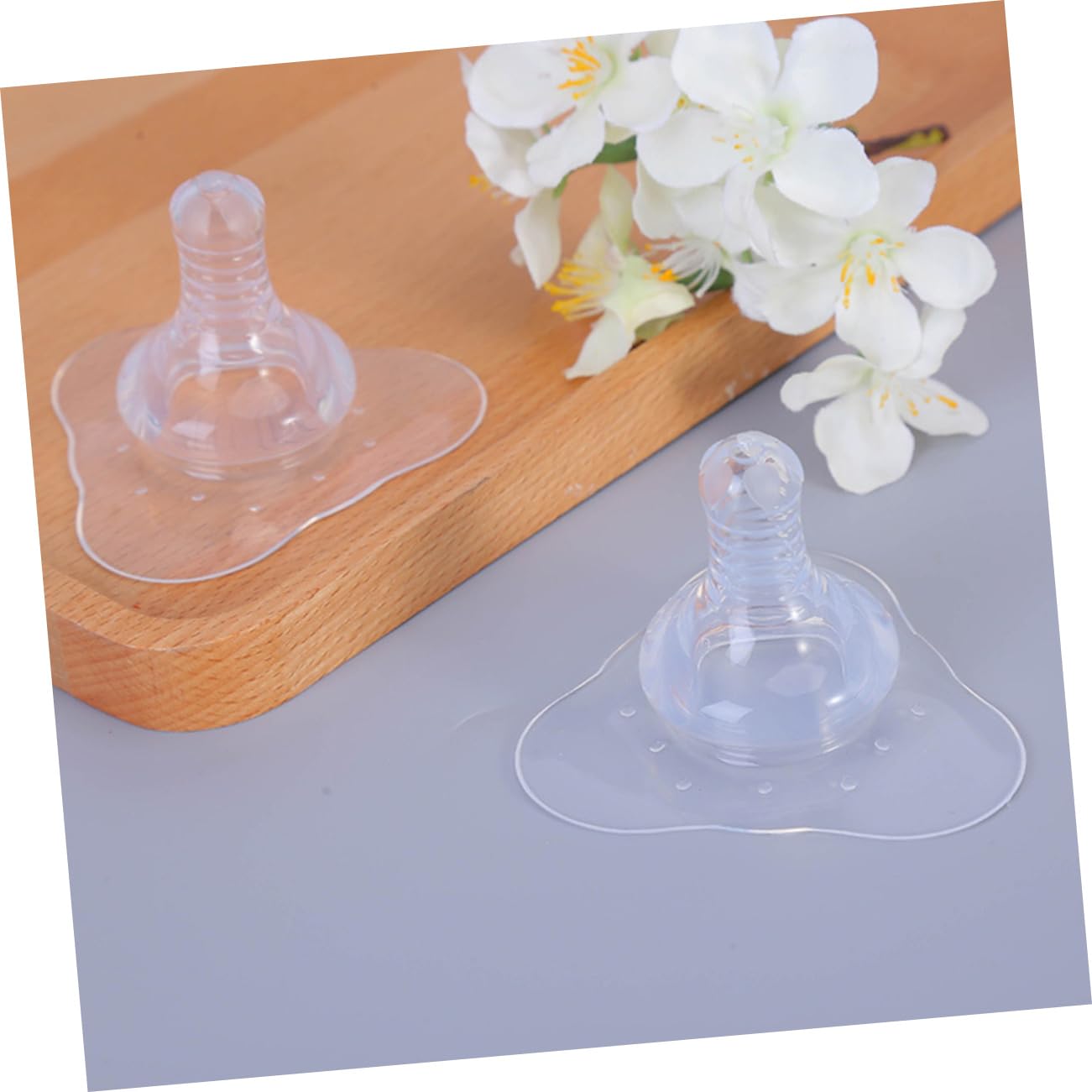2Pcs Silicone Nipples Protector Set Safe Food Grade Nursing Shields for Breastfeeding Convenient Storage Easy to Clean for Moms The Go