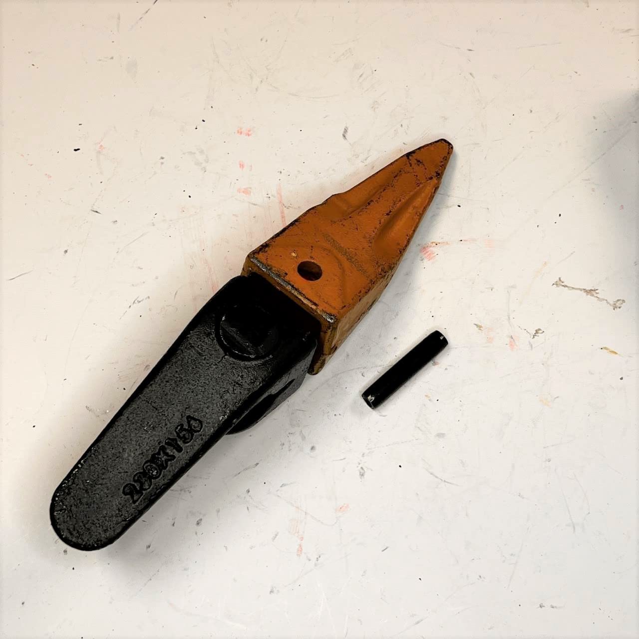 Adapter,TE 230X156T Rock 1pk, 230X156 Adapter,X156T Rock Teeth,P156 FITS for Mini Excavator (Note: The Thickness of The Adapter is 17MM)