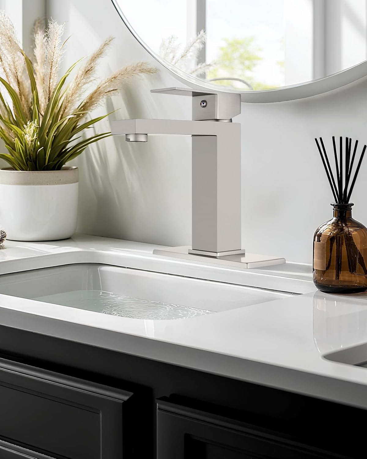 Heyalan Bathroom Faucet 1 Hole,Single Handle Bathroom Sink Faucet Modern Stainless Steel with Pop Up Drain Stopper & Water Supply Hoses,Brushed Nickel