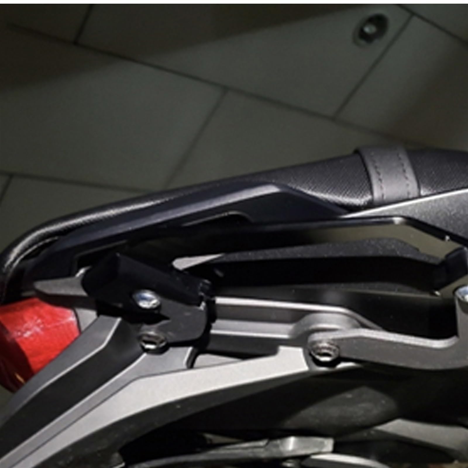 Pièce de Moto Accoudoir De Barre Poignée Siège Passager Arrière Moto pour H-Onda CB650R CBR650R CB 650 R CBR 650R 2019 2020(Nero)