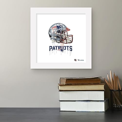 Miniatura 4 de Trends International Gallery Pops NFL New England Patriots - Póster de pared con casco de goteo, 12.00 x 12.00 pulgadas, versión de marco blanco