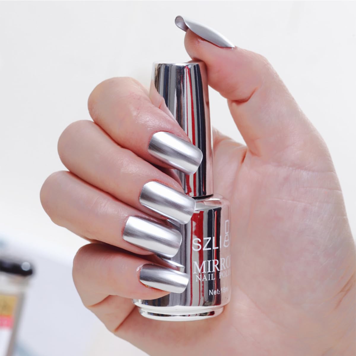 1pcs 18ML Mirror Nail Polish, Metallic Nail Polish Longlasting Mirror Effect Nail Glue Reflective Nail Art Manicure Nail Lacquers Silver Color