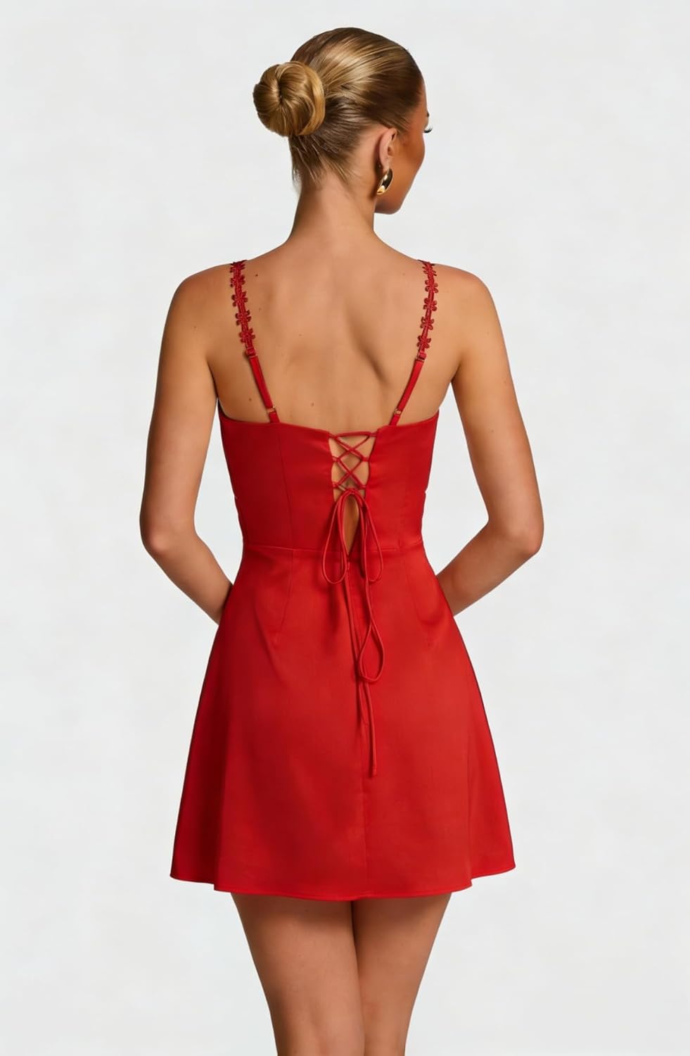 Satin Short Homecoming Dresses 2026 for Teens Flower Spaghetti Straps Pleated Mini Prom Cocktail Gown