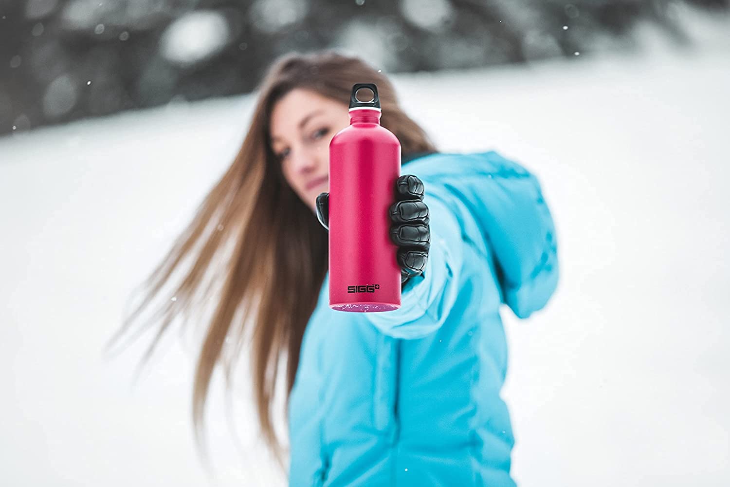 SIGG Deep Magenta Touch Trinkflasche (0.6 L), schadstofffreie und auslaufsichere Trinkflasche, federleichte Trinkflasche aus Aluminium Sport & Freizeit