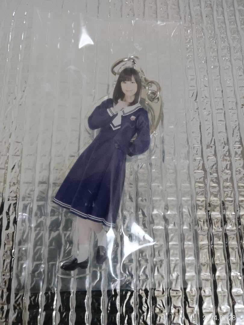 Amazon.co.jp: 乃木坂46 生田絵梨花 全身アクリルキーホルダー 君の名