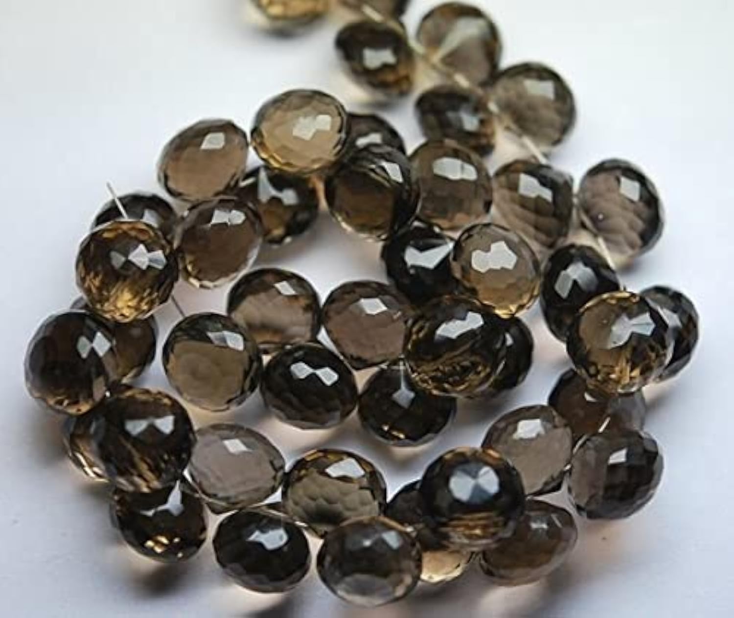 Smoky Quartz briolettes LKBEADS pour infuser sérénité et ancrage à vos bijoux