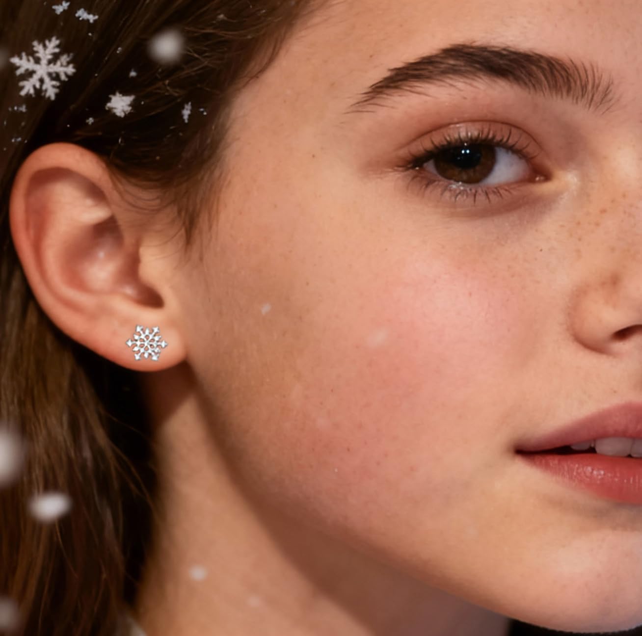 Reffeer Solid 925 Sterling Silver CZ Snowflake Stud Earrings for Women Teen Girls Winter Snow Stud Earrings Christmas