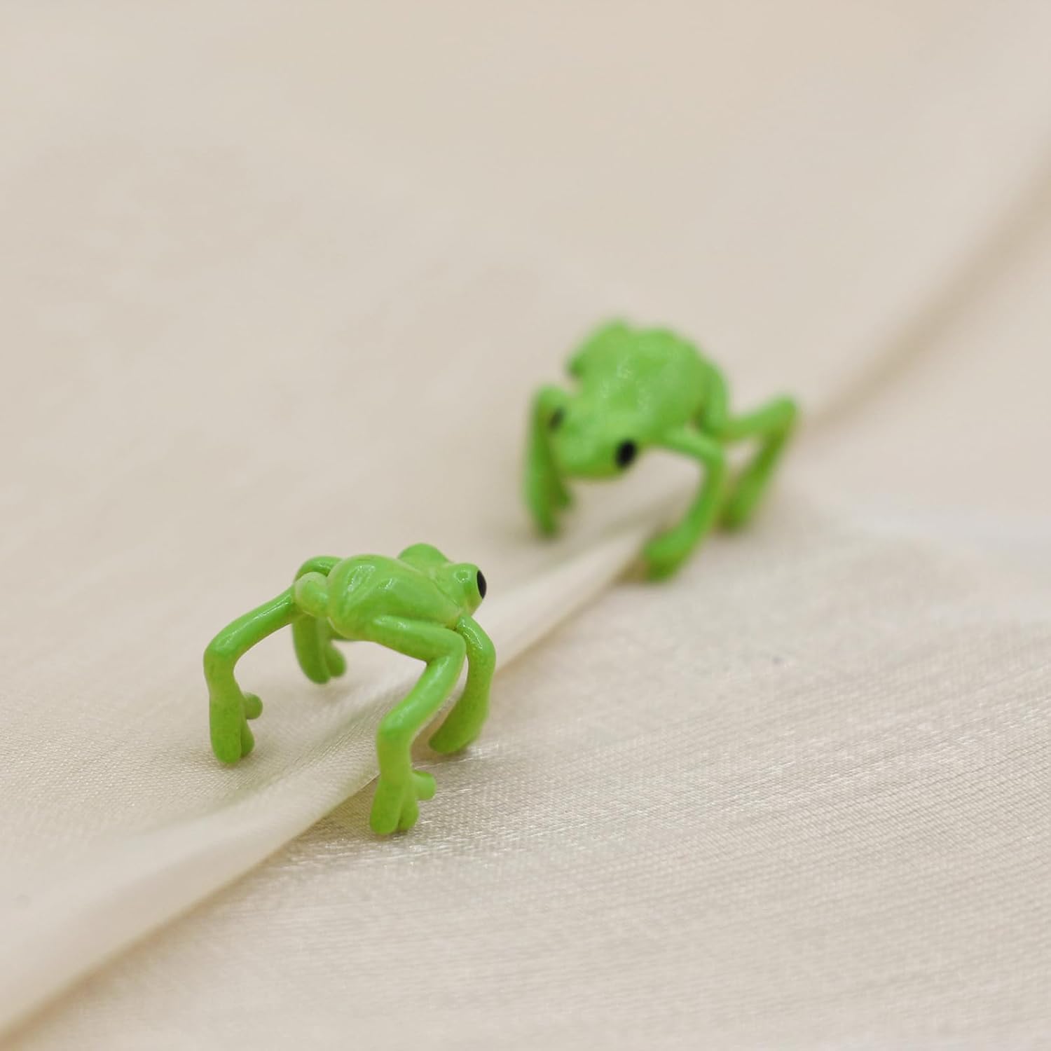 Frog Earrings for Women Cute Animal Fun Earrings Unique Gifts for Women Frog Ear Cuffs Non Piercing Cool Stuff Jewelry