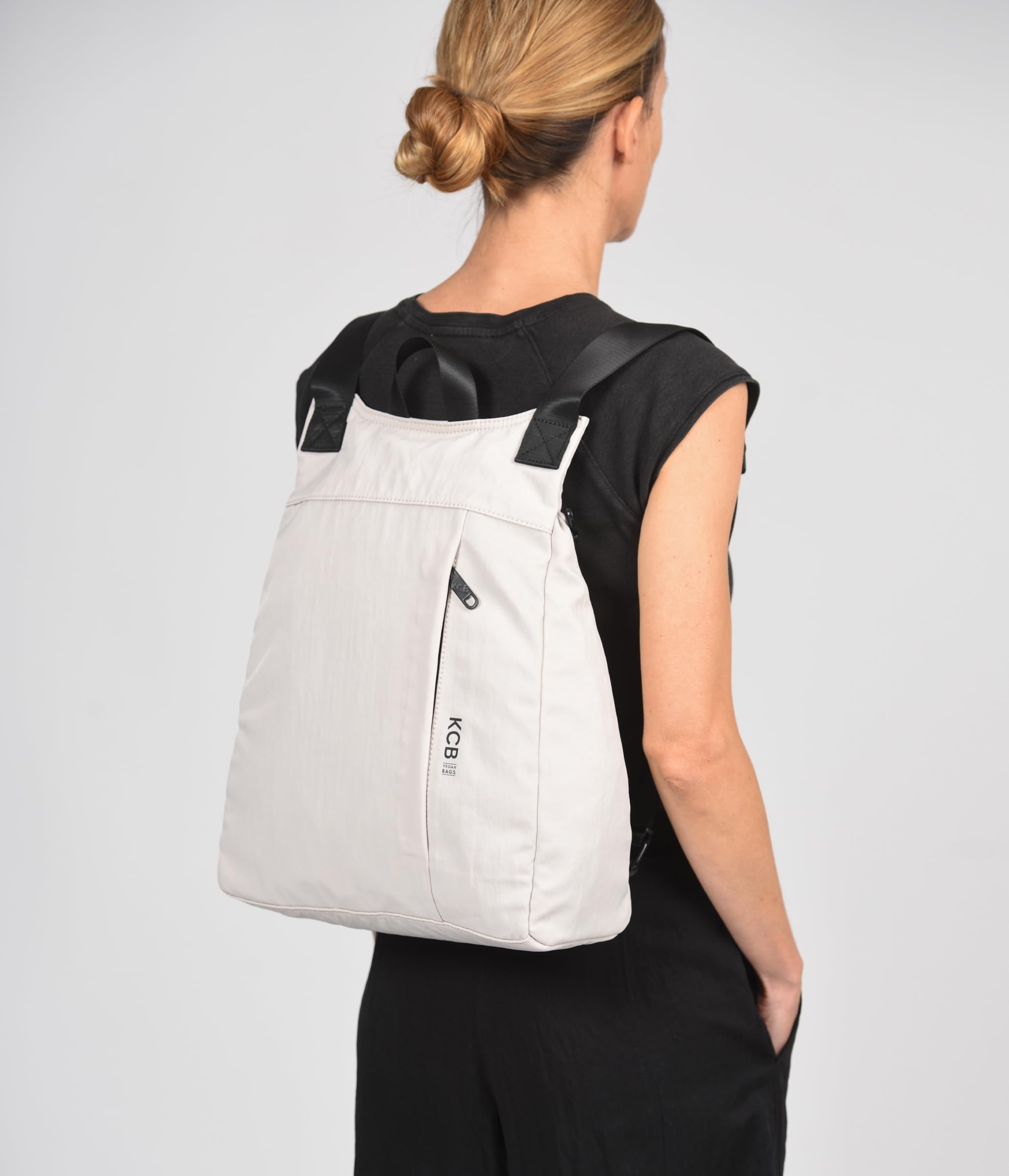 KCB Zaino Antifurto Grande Maze | 100% Vegana | Zaino compatto da donna con sicurezza extra