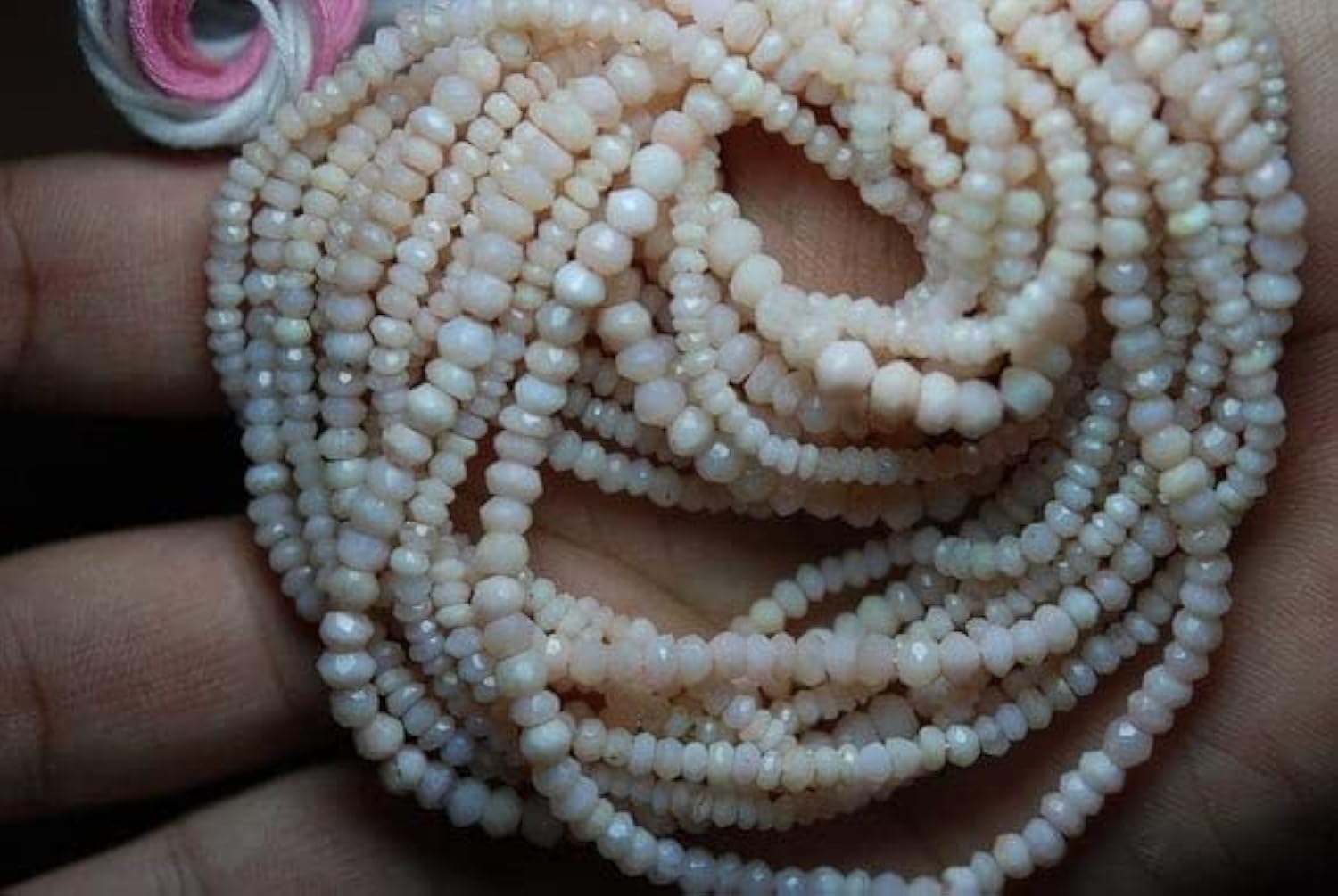 Perles opale rose régulières 3mm pour réussir vos bijoux fins
