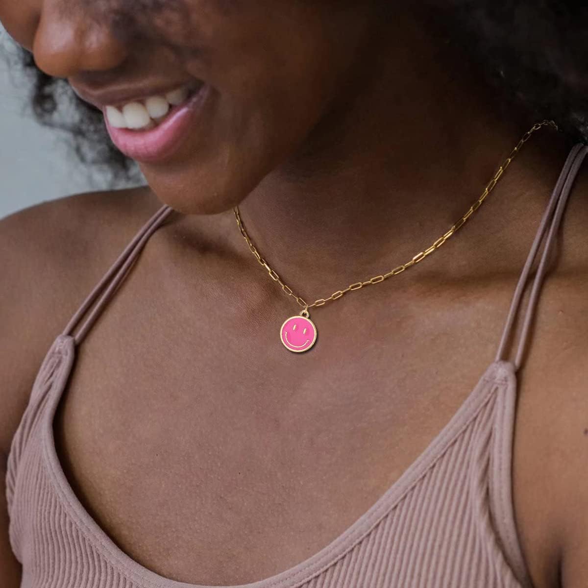 Smile Pendant Necklace Smile Face Chain Necklace Paperclip Necklace Cute Round Pendant Necklace Preppy Jewelry for Women Girls