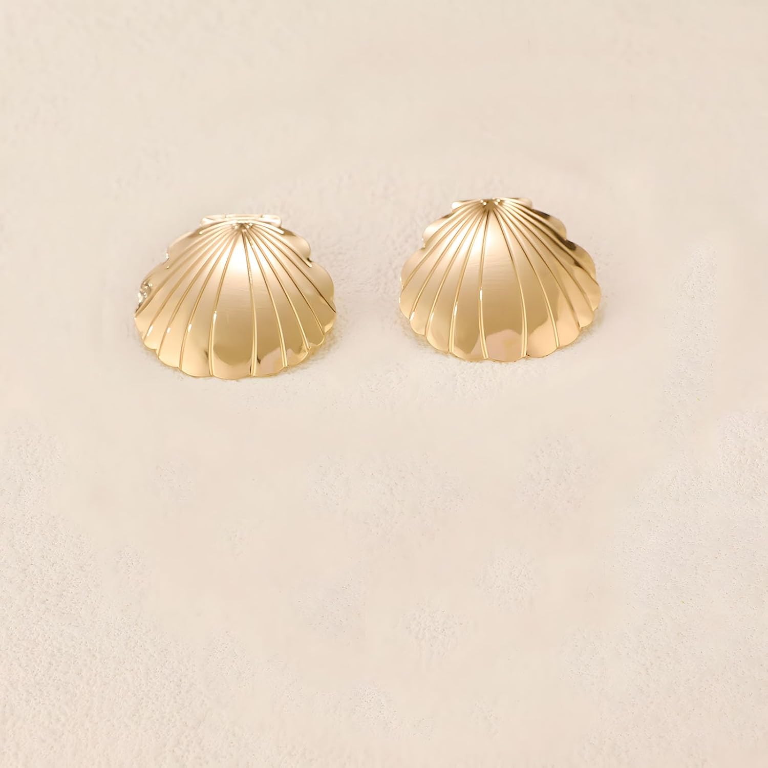 Gold Stud Shell Earrings Big Seashell Stud Earrings Summer Beach Earrings Jewelry for Women - Image 4
