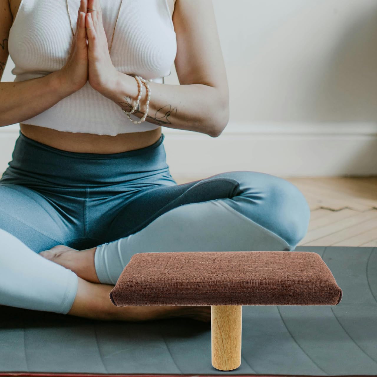 Meditationsbank Mit Kissen Dickem Polster Tragbarer Hölzerner Kniesitz Yoga Hocker aus Holz Für Yoga Gebete Und Gleichgewichtsübungen