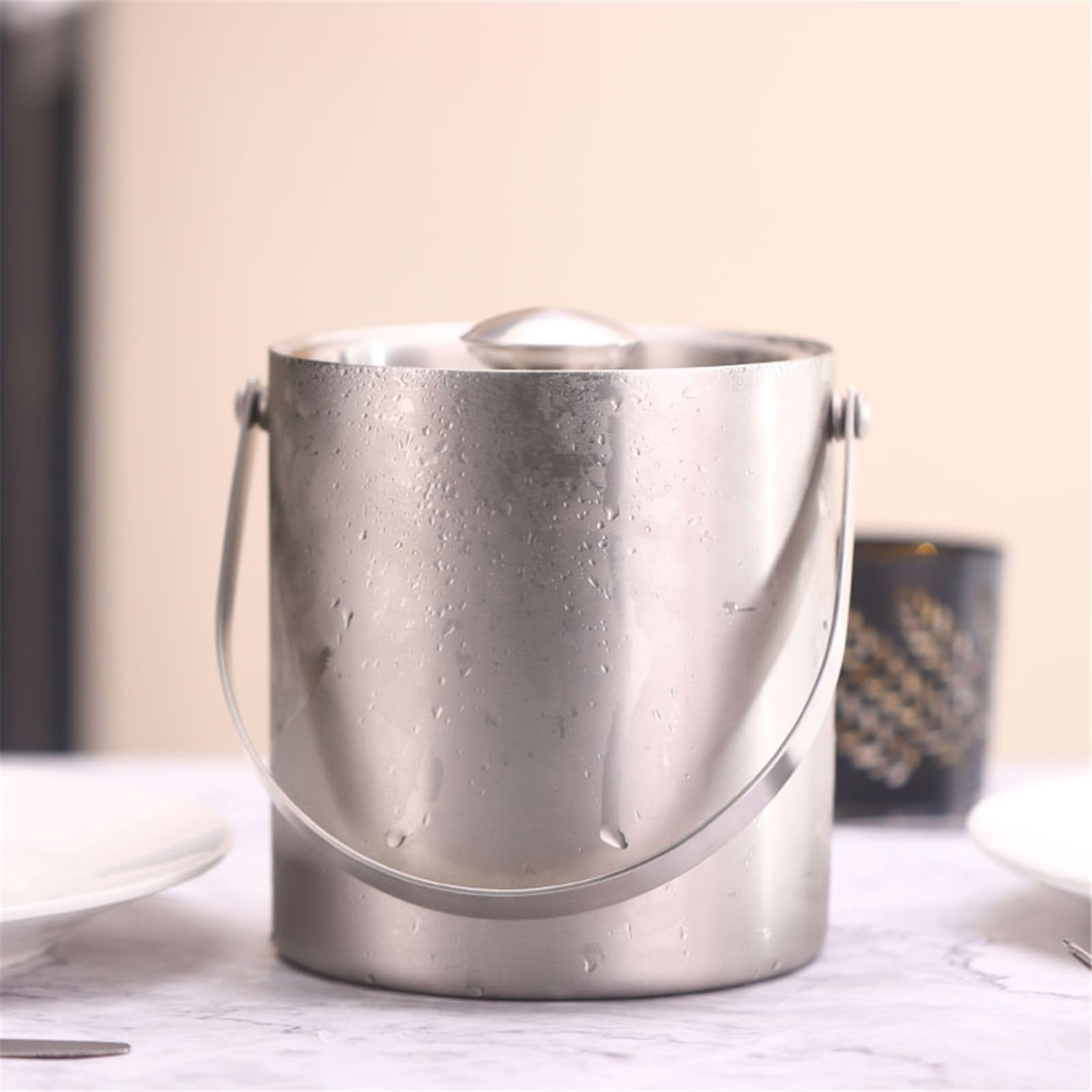Cubo de hielo de acero inoxidable con asa y tapa, ideal para fiestas, eventos y entretenimiento, duradero, fácil de limpiar, diseño portátil