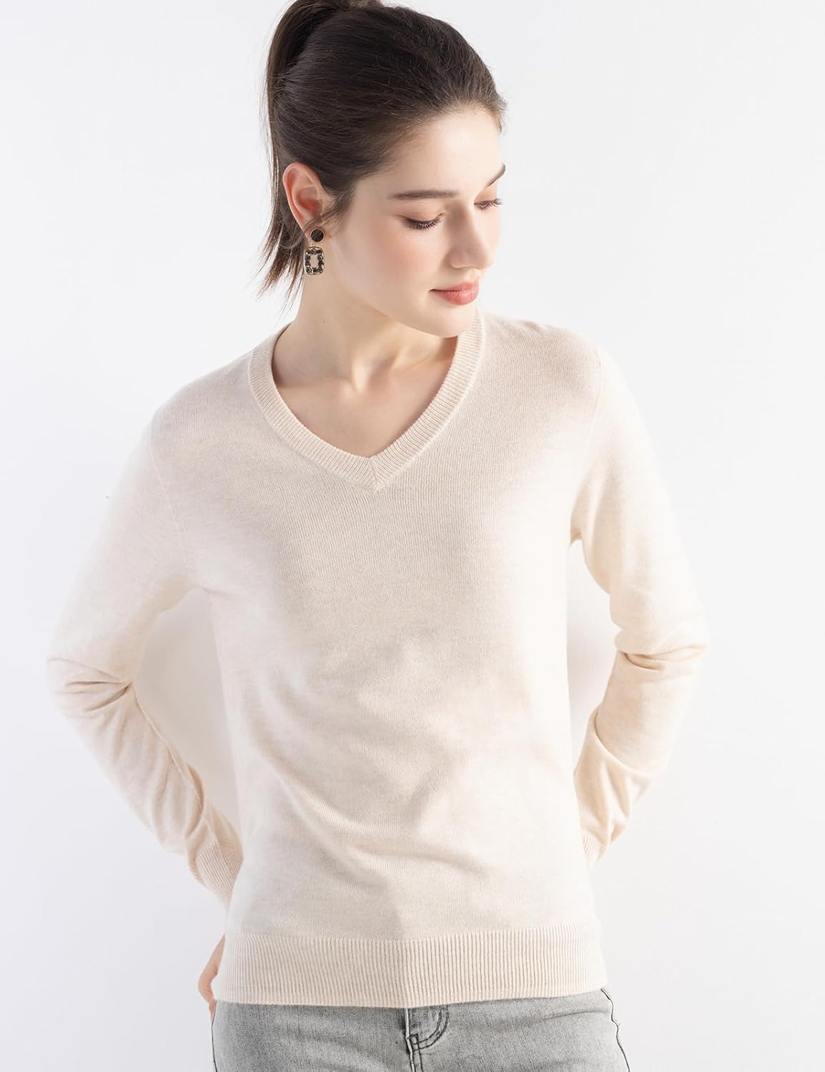 Women's Merino Wool Blend Sweater Fall Winter V Neck Long Sleeve First-Line Ready to Wear Seamless Knit Sweater - Image 5