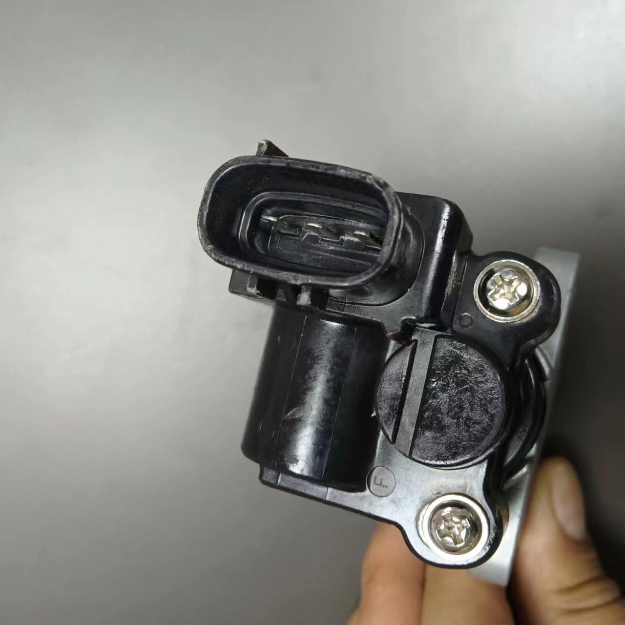 IDLE AIR CONTROL VALVE 18137-64G01 18137-64G00 1813764G01 1813764G00
