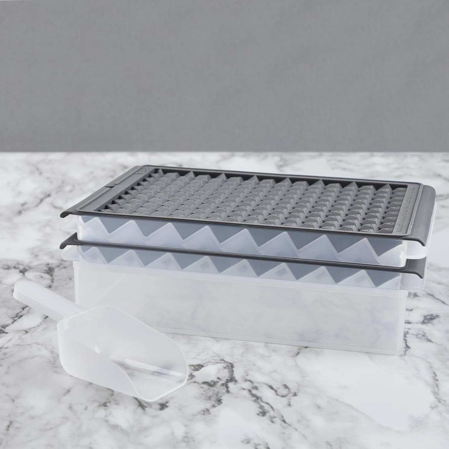 Tovolo Mini-Eiswürfelform – Twist & Release mit Aufbewahrungsbehälter und Eisschaufel