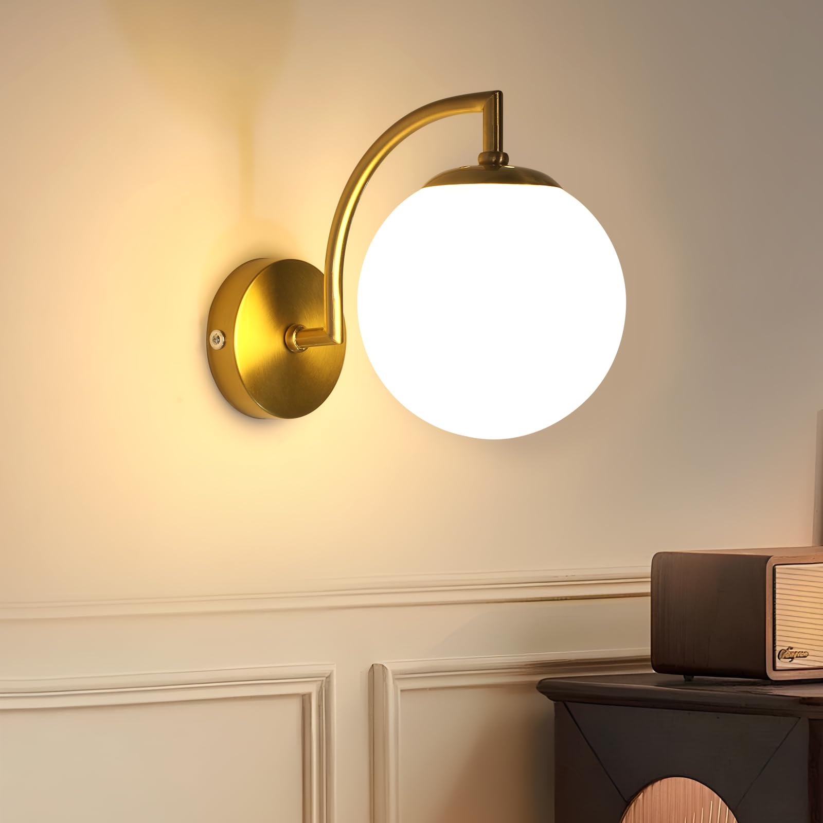 Goeco Applique da Parete Interno Oro, E27 Lampada da Parete di Sfera Vetro Moderna, Lampada a Muro a Forma di Lanterna per Camera da letto, Soggiorno, Corridoio, Senza Lampadina, Paralume Dia.15 cm