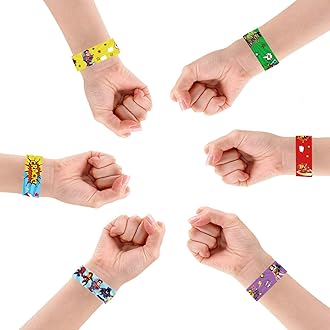 POPOYU 24Pcs Superhero Party Bags Fillers Slap Bands,Superhero Avengers SlapBands Slap Bracelets Wristband Party Favours for Teens Avengers Superheroes Parties Bag Fillers Birthday Classroom Gifts