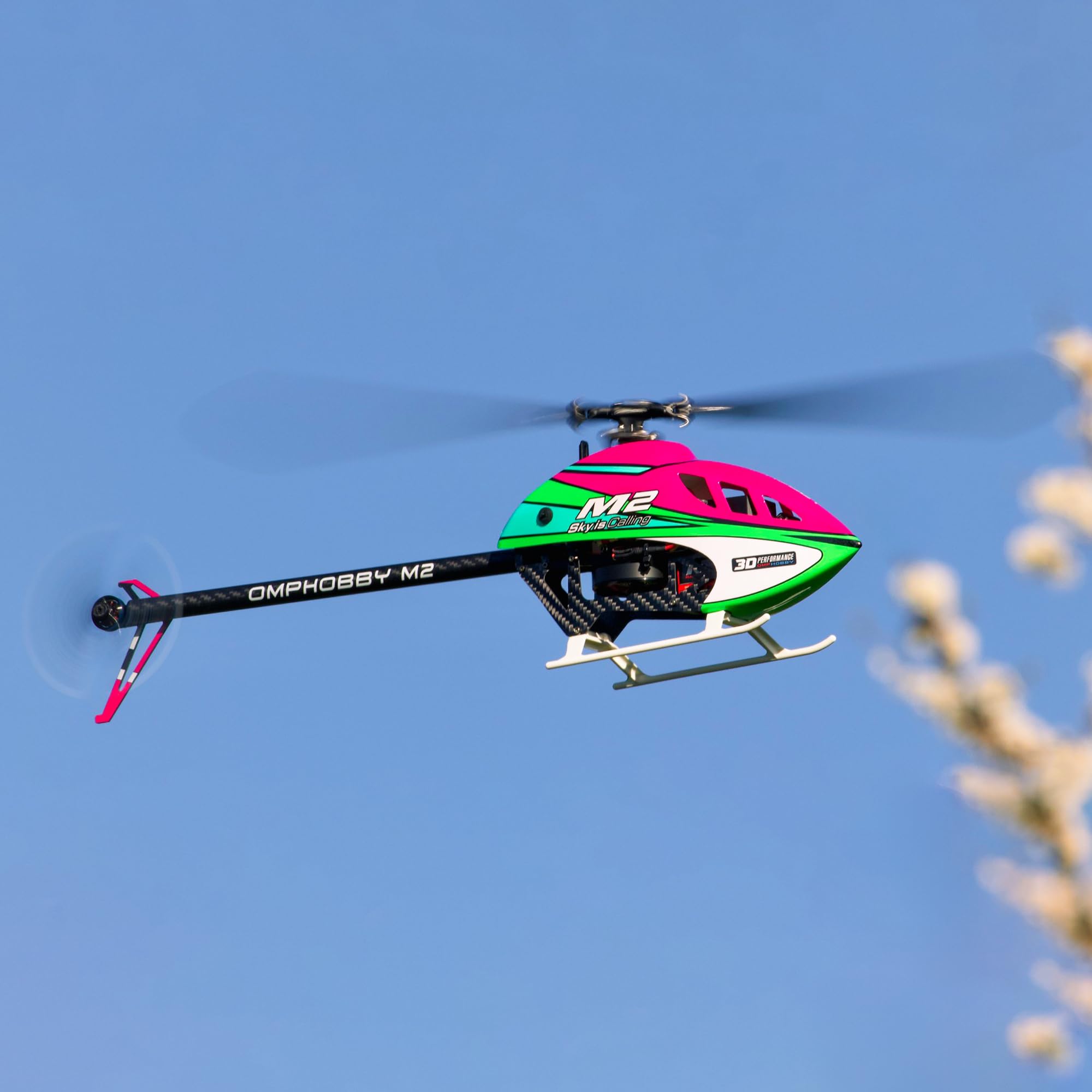 OMPHOBBY M2 V3 PRO RC Hubschrauber für Erwachsene, Unterstützt APP-Tuning und Telemetrie, 6Kanal 3D Bürstenlos-Direktantrieb, 320g Leicht, OFS3 Flugsteuerung, 200er Mini Helikopter Outdoor Orange PNP