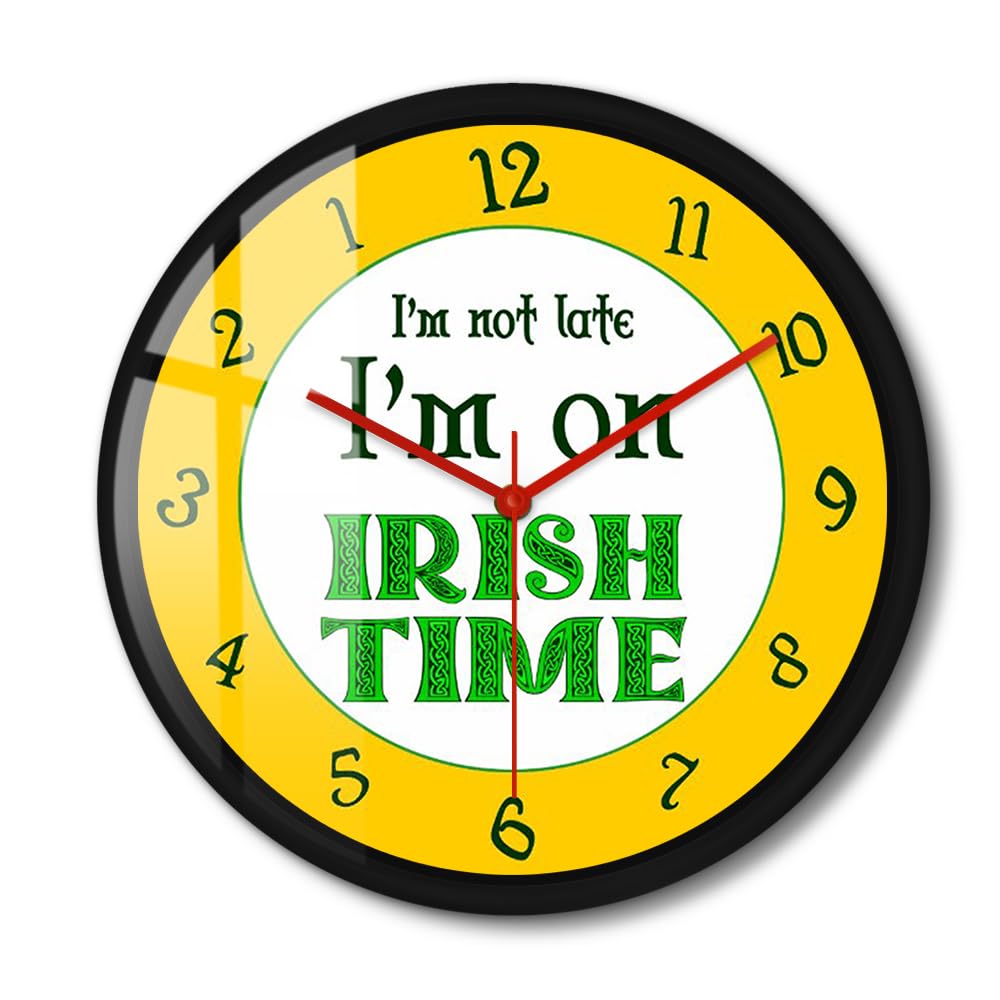 Horloge murale à rebours irlandais de 30,5 cm avec cadre en métal durable et élégant