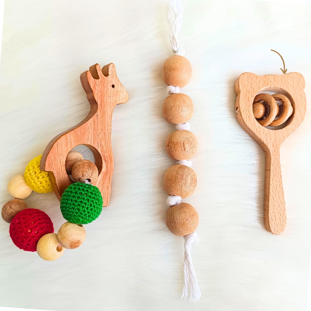 New Born Gift Set (KoalaTeething Bracelet, Holding Ring Rattle, Grasping Teether, Butterfly Neem Teether,Interlocking Disc) (Giraffe Set of 3)