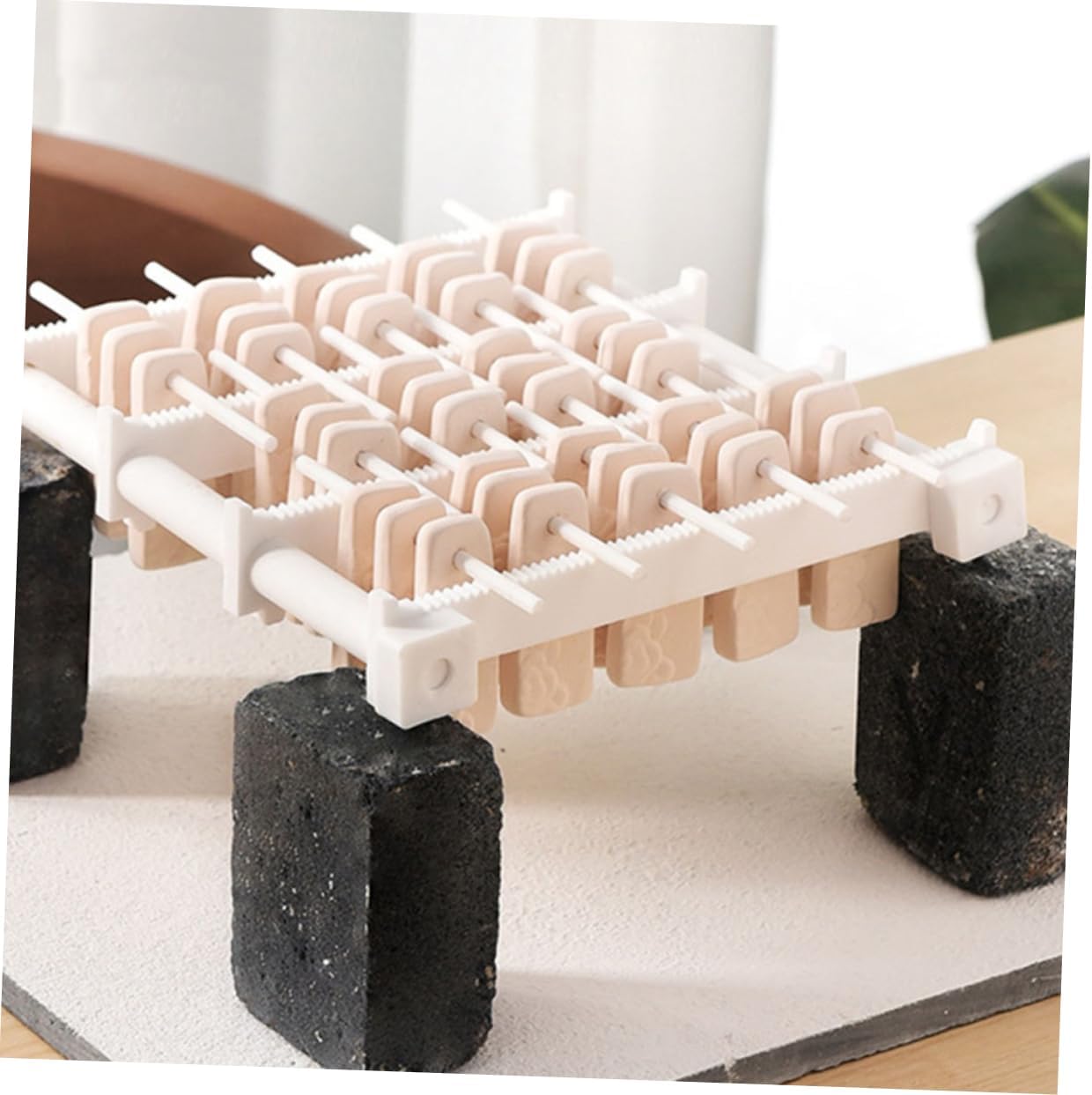 TEHAUX 32pcs High Temperature Ceramic Firing Rods Hanging Burn Sticks for Jewelry Making and Pottery Crafting - Accessories