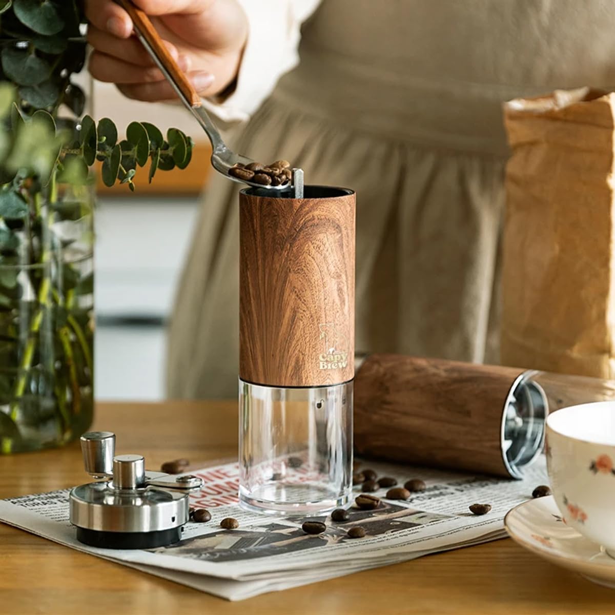 Moulin à Café Manuel Réglable en Acier Inox, Meules en Céramique – Silencieux et Portable pour Expresso, Moka, French Press et Aeropress – Coffee Grinder Aspect Bois pour Maison et Voyage – Capy Brew