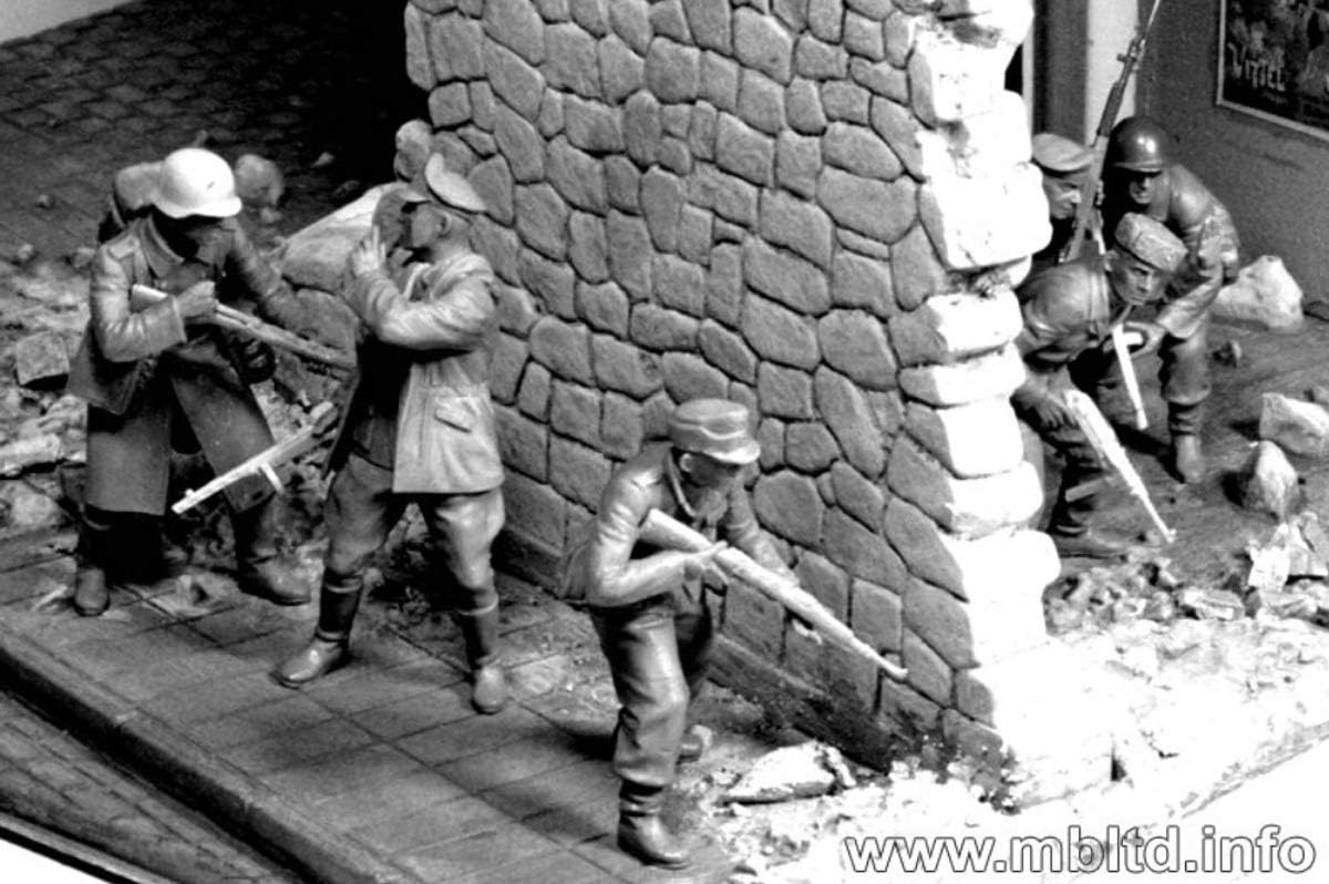 1/35 German mountain soldiers and Soviet Marines (japan import)