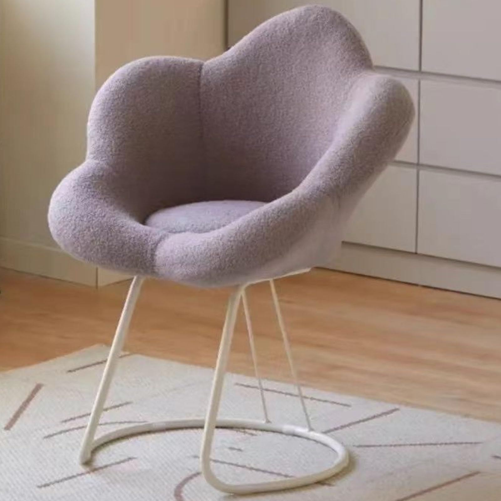 Kreativer Blumenhocker mit Blütenblatt-Rückenlehne, Make-up-Stuhl mit gepolsterter Rückenlehne, Salon-Sitz, grauer Beau-Stuhl für Make-up und Pflege