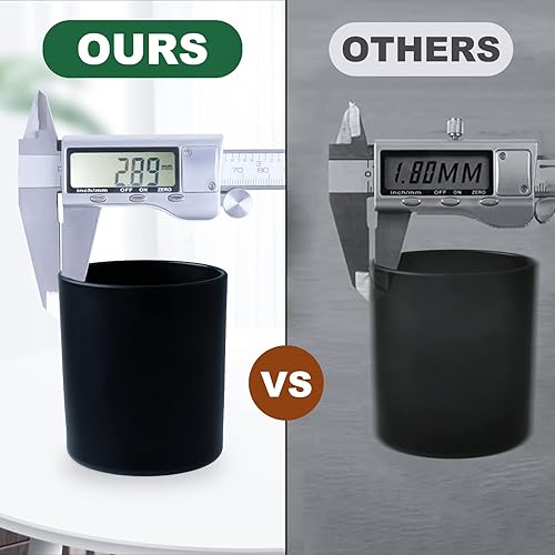 Miniatura 8 de CONNOO Paquete de 12 tarros de vela de vidrio negro mate de 10 onzas para hacer velas con tapas herméticas de bambú, bonitas etiquetas de