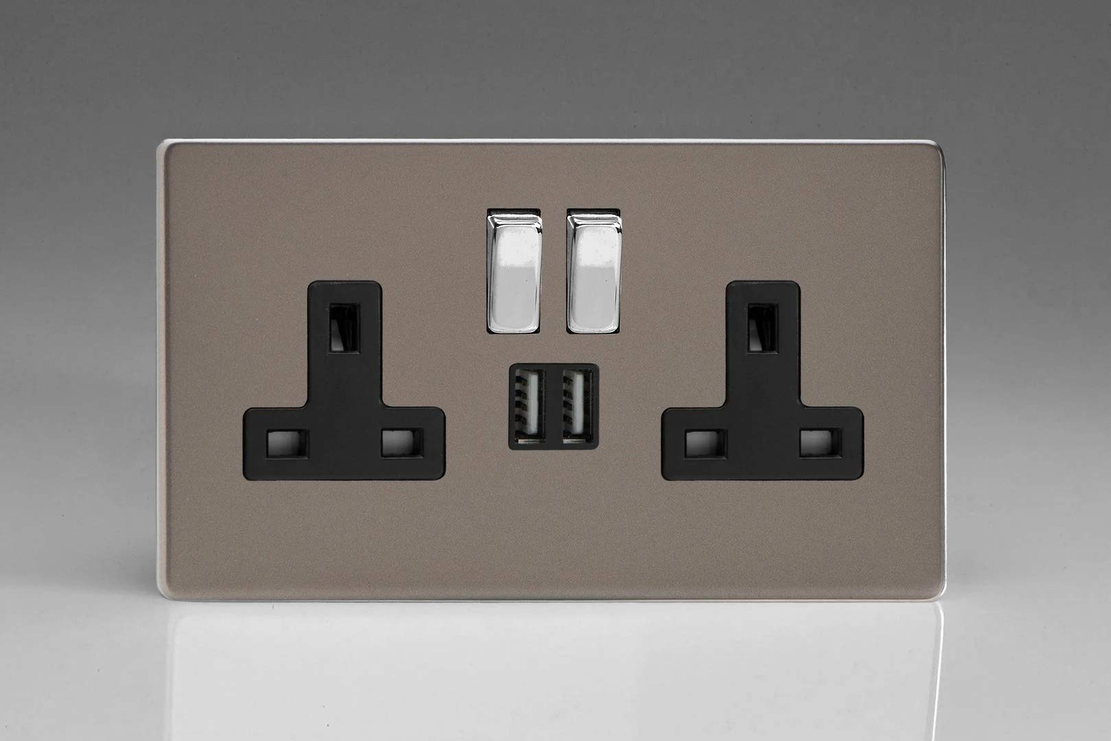 Varilight 2-Gang 13A Single Pole Switched Socket + 2x5V DC 2100mA USB Charging Ports Pewter