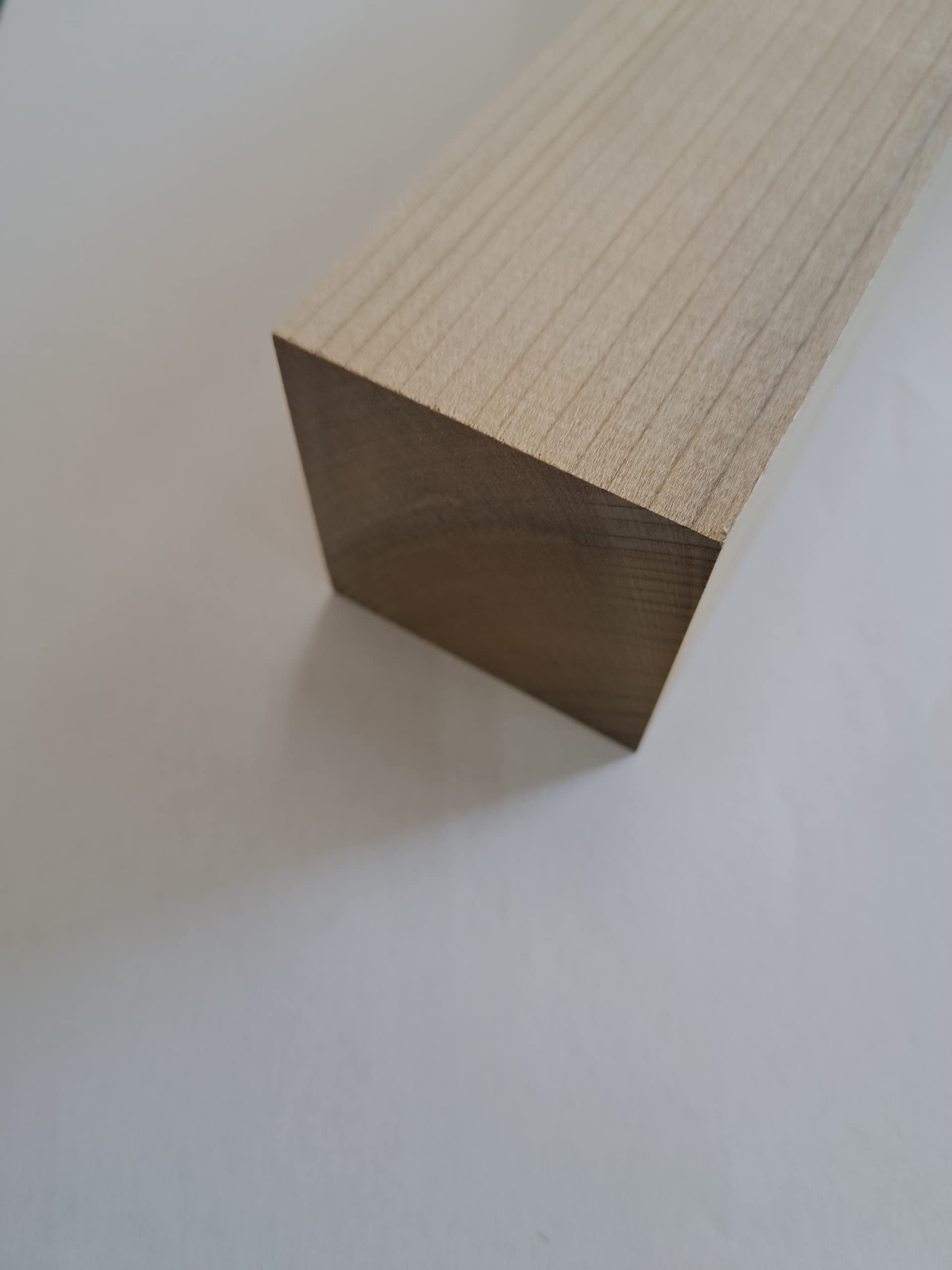 Amazon.co.jp: 朴（ホオ材） 彫刻材 60x60x300 角材 銘木 : DIY・工具 