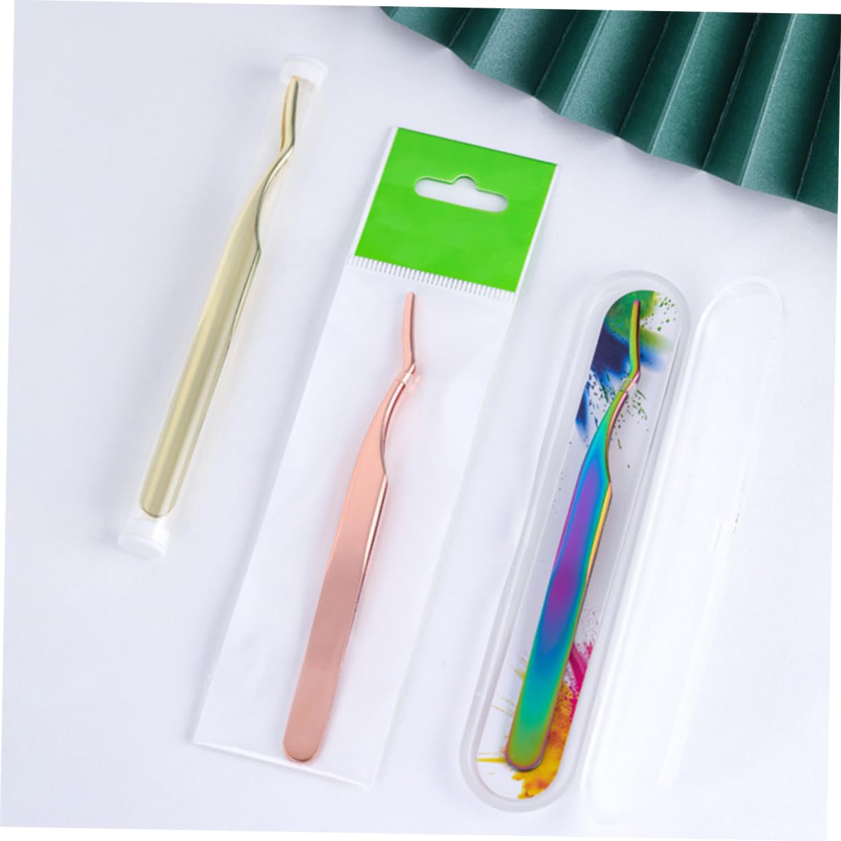 PACKOVE 2Pcs Professional Curved Tip Eyelash Extension Tweezers Lightweight Stainless Steel Tweezers for Women for Isolating and Picking Up Lashes Colored