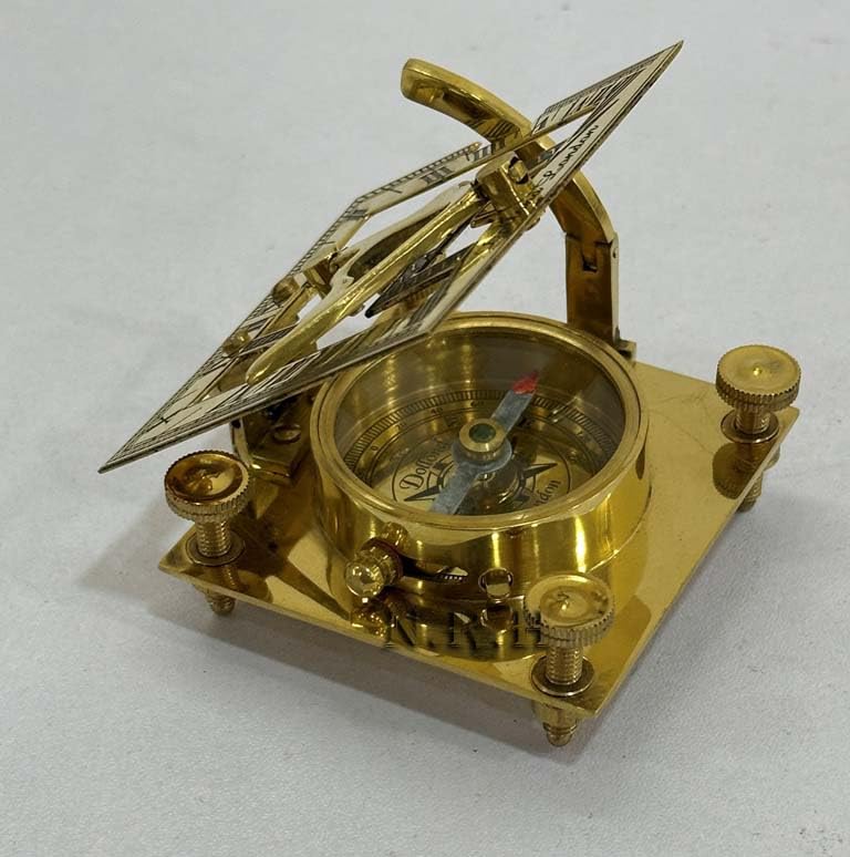 Sundial náutico cuadrado de latón macizo - Brújula artesanal para camping, caza y navegación ligera miniatura 4