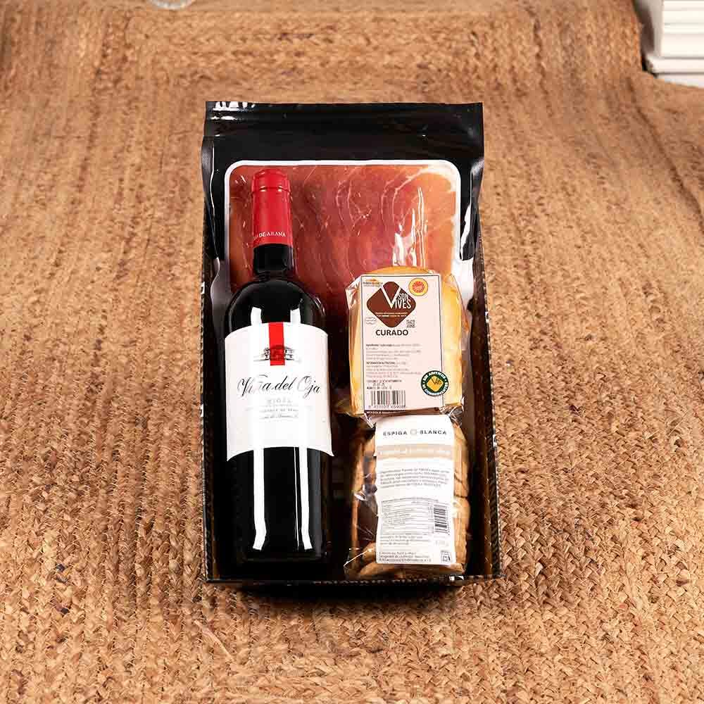 Lote de Navidad "Colección Detalles" DT 002-25 / con vino Rioja joven, queso curado Son Vives, paleta ibérica y regañá al aceite de oliva en bandeja regalo pequeña