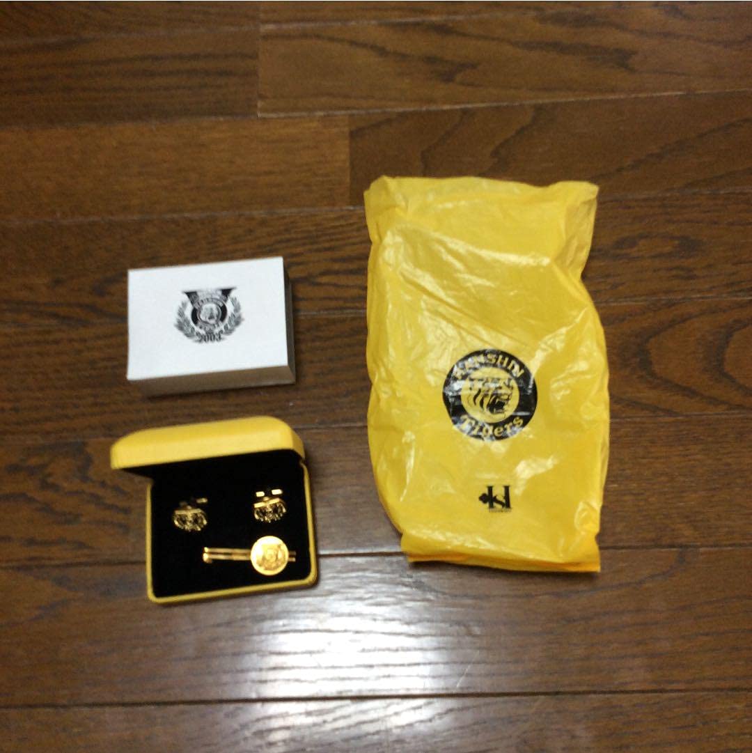 Amazon.co.jp: 阪神タイガース 2003年 優勝記念 ネクタイピン