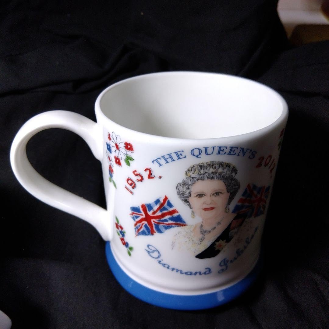 Amazon.co.jp: エリザベス女王のマグカップ キャスキットソン