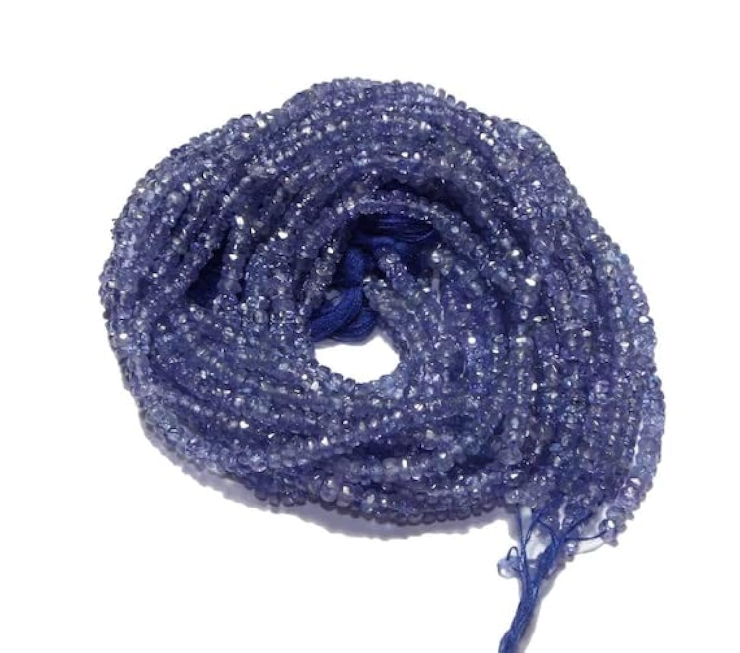 Tanzanite naturelle micro-facettée 2mm pour remplacer les perles ternes par des gemmes éclatantes