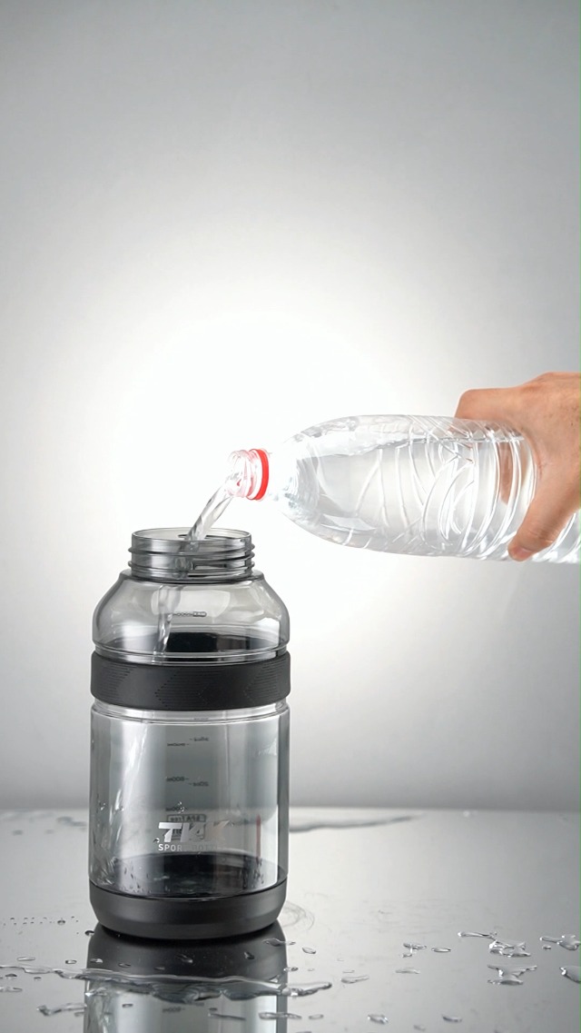 Amazon.com: TKK Half Gallon Sport Water Bottle Jug with Straw 2 in