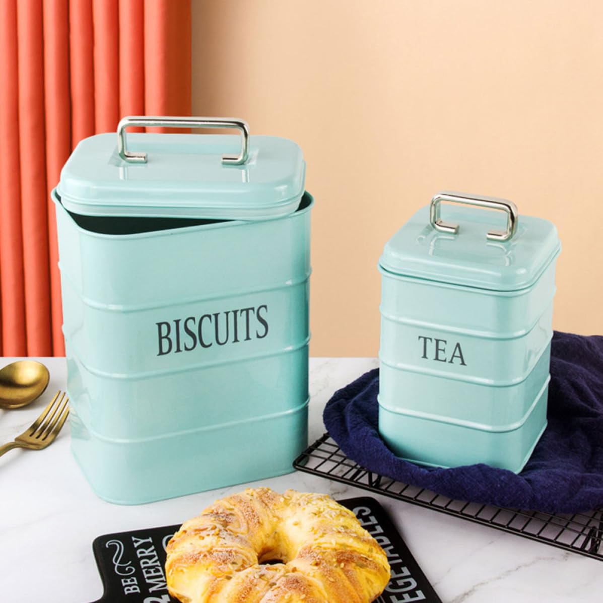 Set di Contenitori Ermetici in Ferro Zincato da 1,3l e 3,2l Coperchio Sigillante, Design Decorativo e Facile da Pulire per Conservare Tè e Snack in Cucina