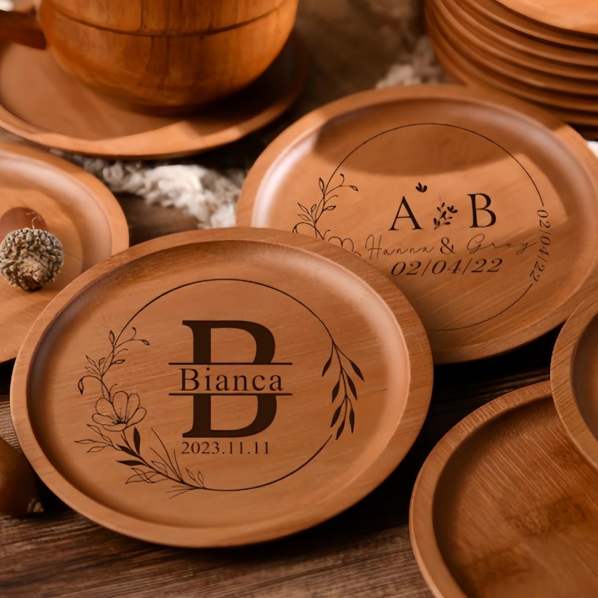 Posavasos De Madera Personalizados con Icono Grabado, Posavasos De Bambú Resistentes A Salpicaduras para Bebidas, Regalo para Aniversarios O Compromisos, Recuerdo De Despedida De Soltera(10pcs)