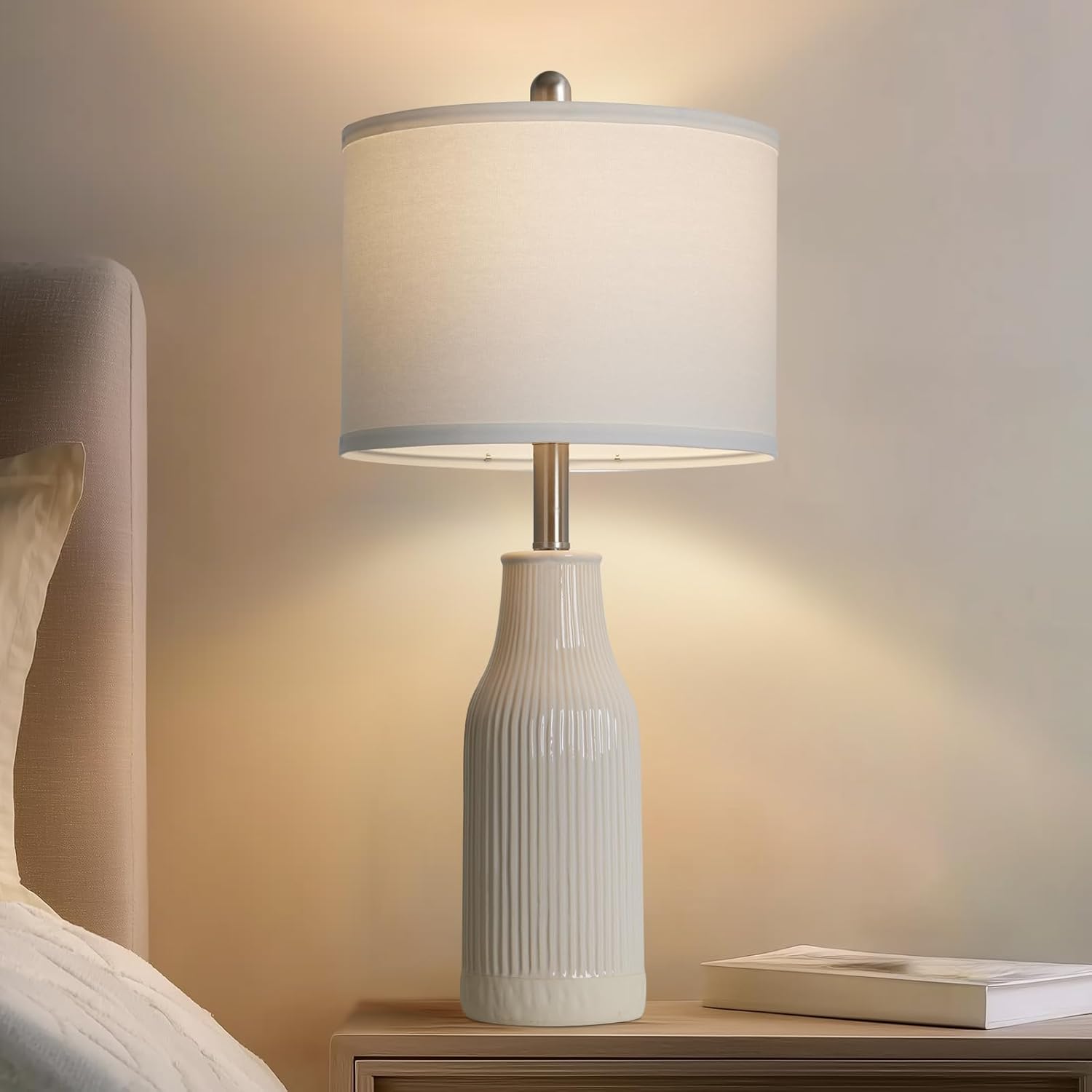 24.5″ Modern Ceramic Table Lamp for Nightstand, Farmhouse Bedside Lamp for Bedroom, Small Table Lamps for Living Room End Table, Beige (1 Pack)