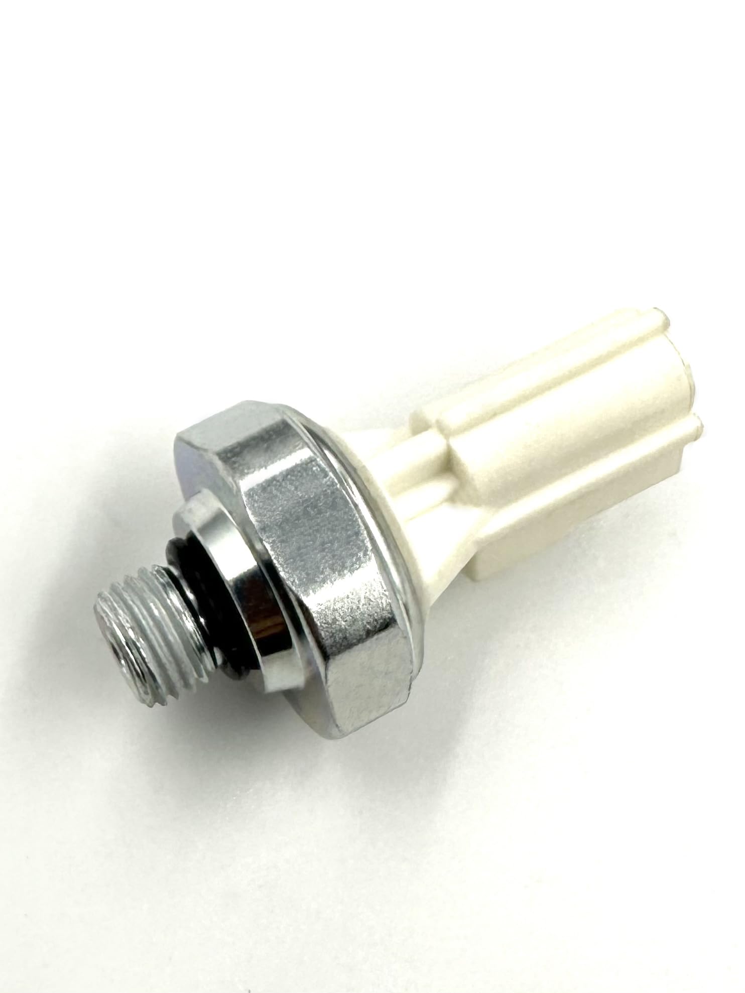 Junri F81Z-9278-AA Engine Oil Pressure Sensor Compatible with Ford F-250 F-350 E-350 E-450 Super Duty