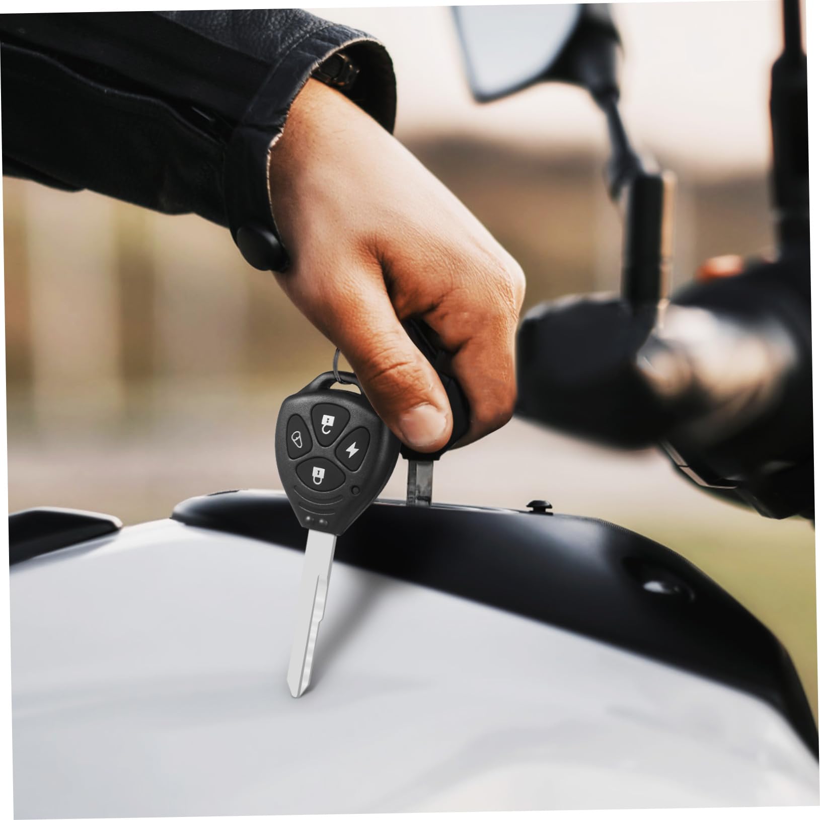 Ciieeo Allarme Antifurto Moto con Avvio Remoto Dispositivo di Sicurezza per Scooter e Motociclette Localizzatore Veicolo e Telecomando Facile da Usare