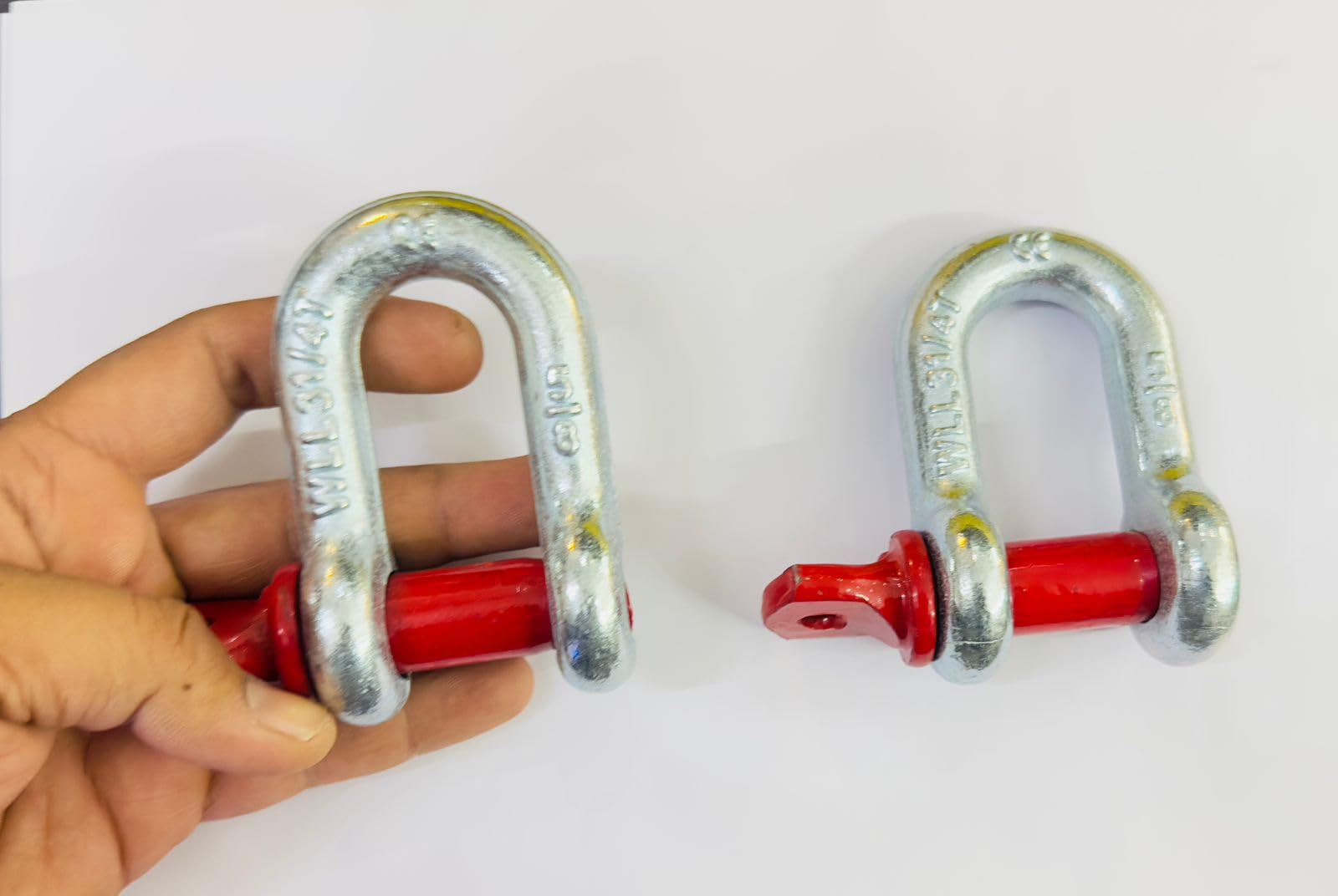 。 2-PC Car Tow Trailer Hook D-Rings Bow Shackle D Ring Shackle