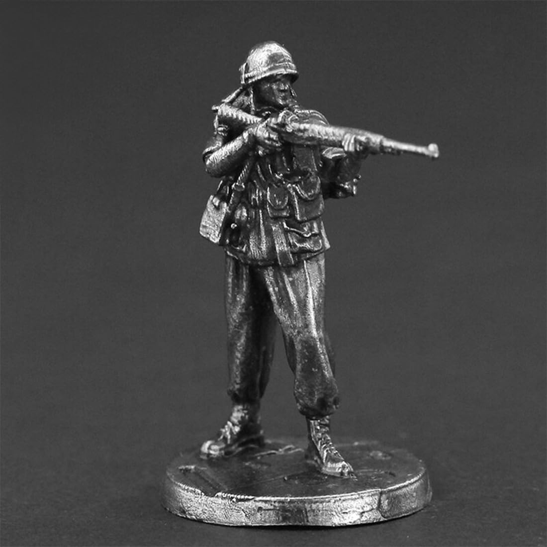 Figuras de soldados en miniatura del ejército estadounidense de latón blanco macizo – Juego de coleccionistas militares (8 piezas)